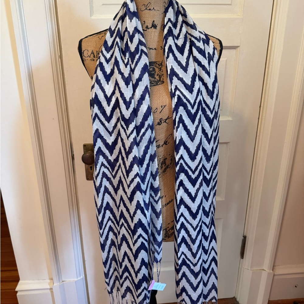 Lilly Pulitzer Silk & Cashmere Navy and Beige Chevron Scarf